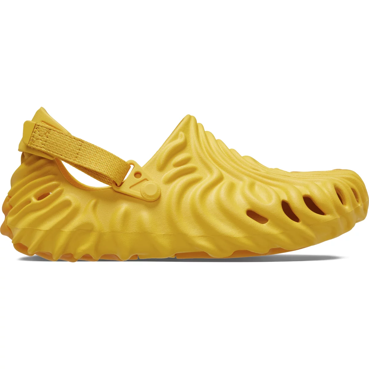6O1726832817100crocs.webp
